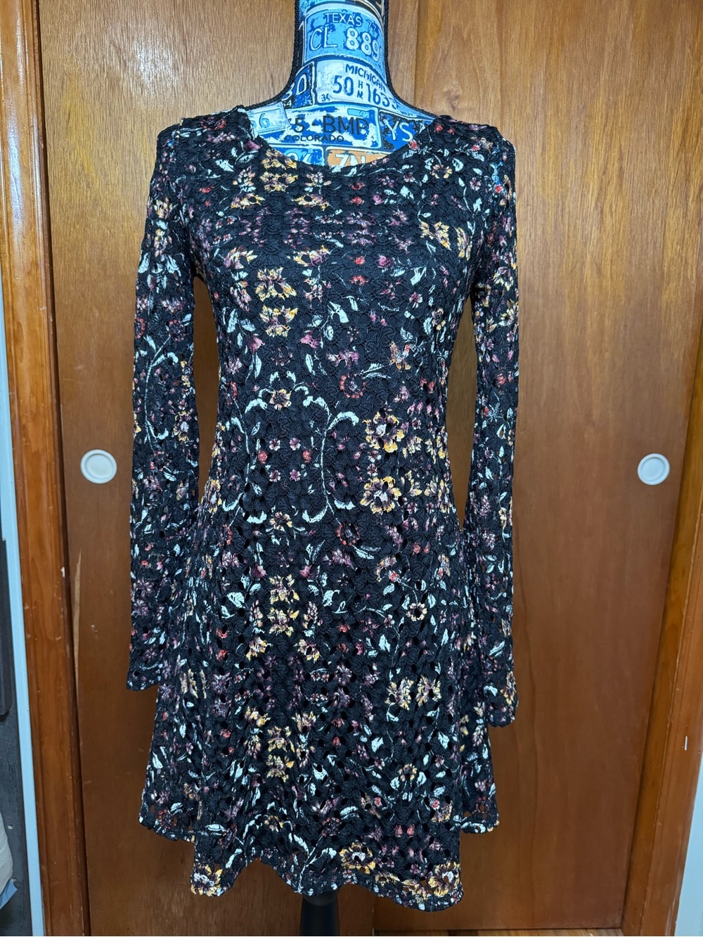 Xhilaration Multicolored Long Sleeve Lace Dress